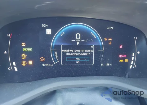 2025 Toyota Camry Se z USA, uszkodzony, nr VIN 4T1DAACK2SU026933